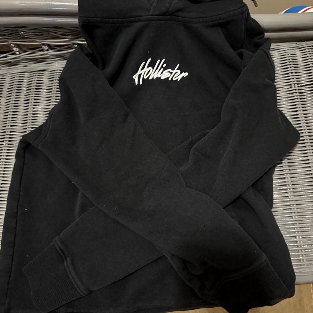 Hollister Jet Black Pullover